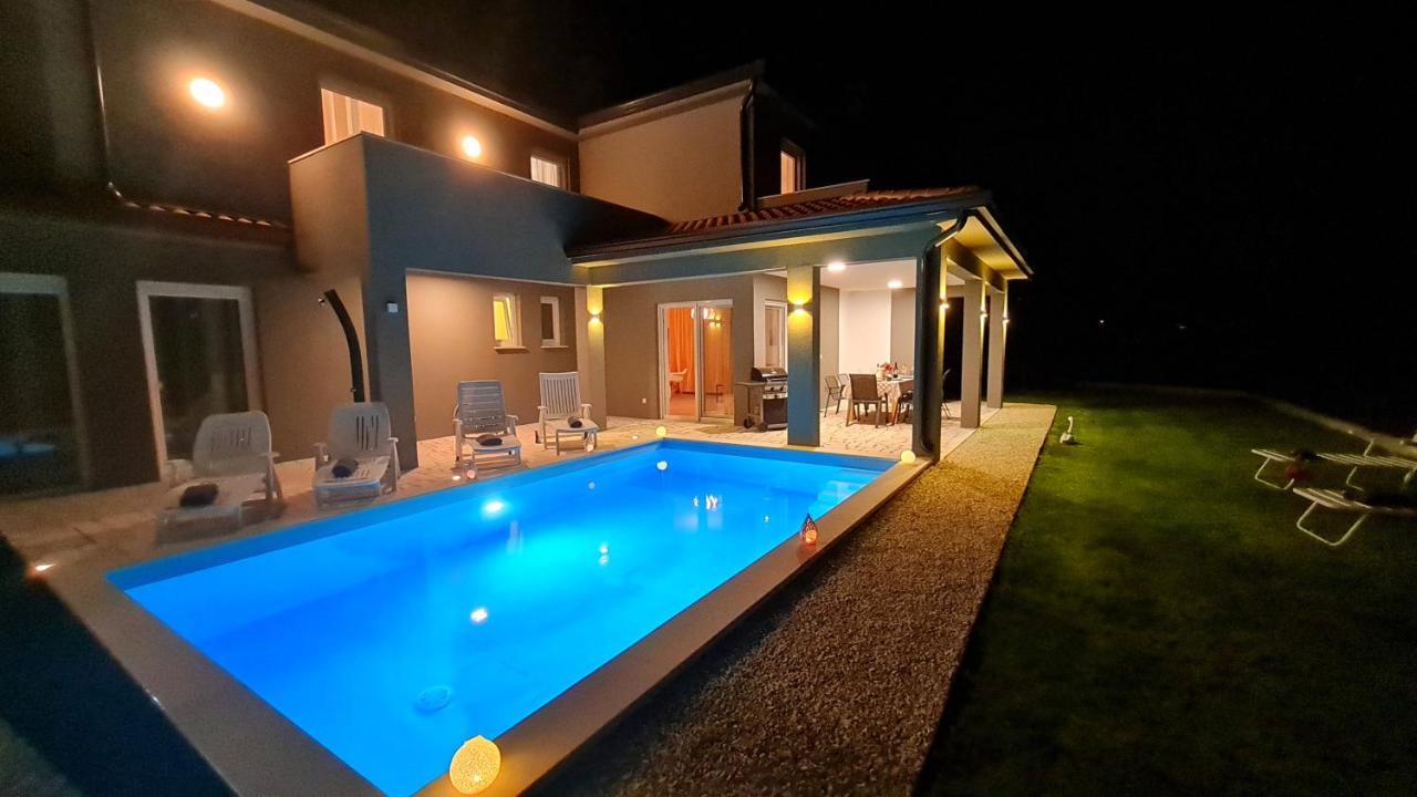 Villa Robert Kaštelir Buitenkant foto